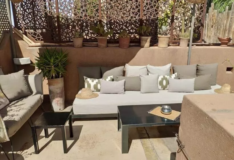 Fotos del hotel Riad Dar 73:  4