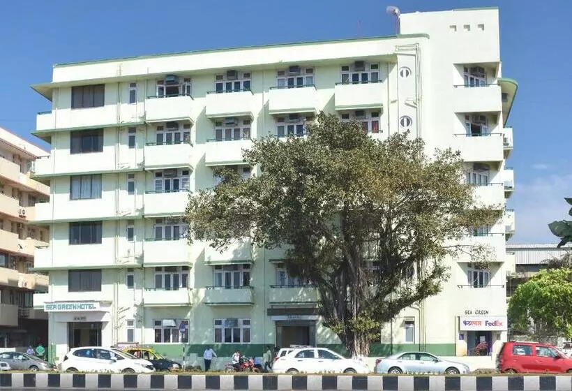 Sea Green South Hotel