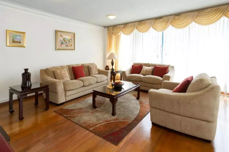 Fotos del hotel Suites Metropoli:  1