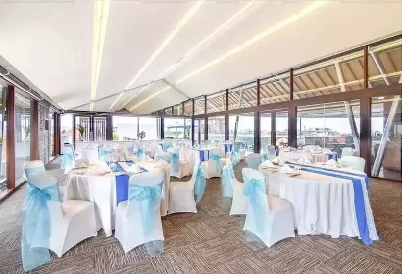 Fotos del hotel Watermark Hotel & Spa Jimbaran:  3