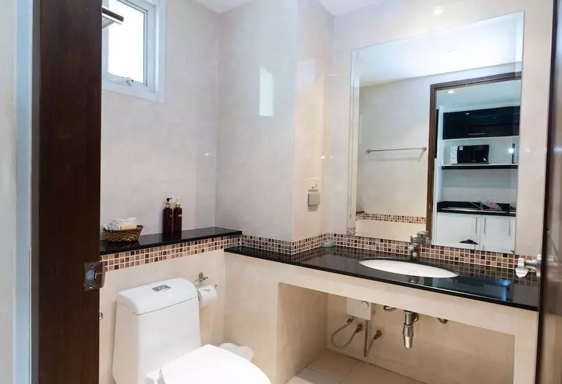 Fotos del hotel Jomtien Beach Penthouses:  9