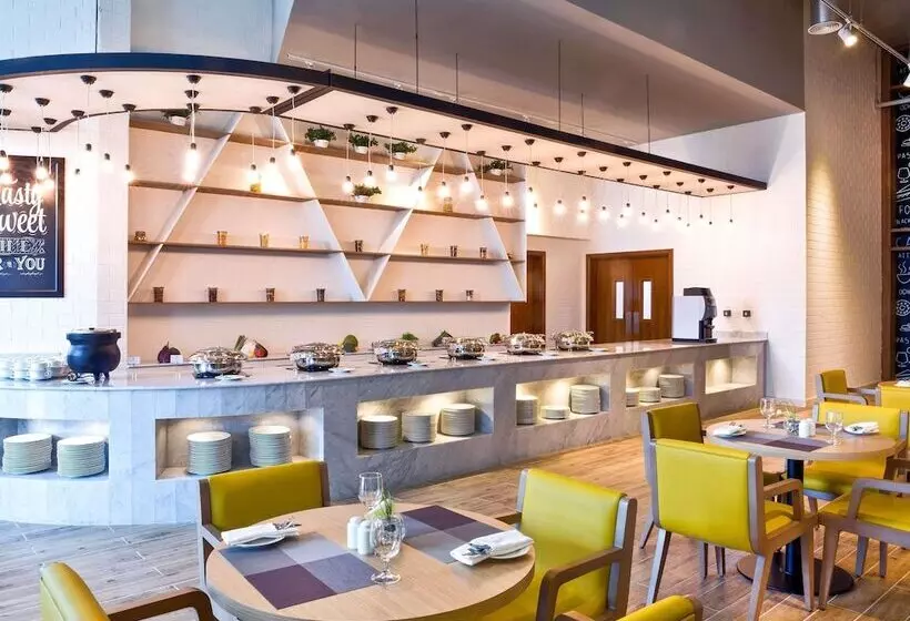 Fotos del hotel Ibis Styles Dragon Mart Dubai:  96