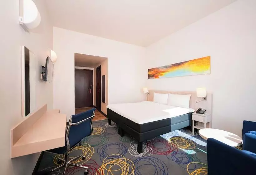 Fotos del hotel Ibis Styles Dragon Mart Dubai:  2