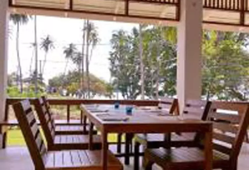 Fotos del hotel Isle Beach Resort:  2