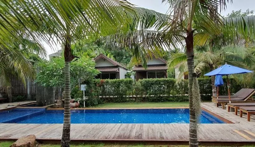 Fotos del hotel Isle Beach Resort:  8