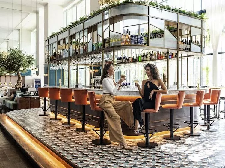 Fotos del hotel Pullman Dubai Downtown:  2