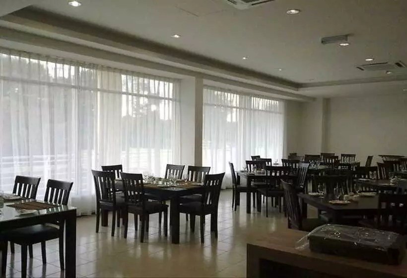 Fotos del hotel World Youth:  17