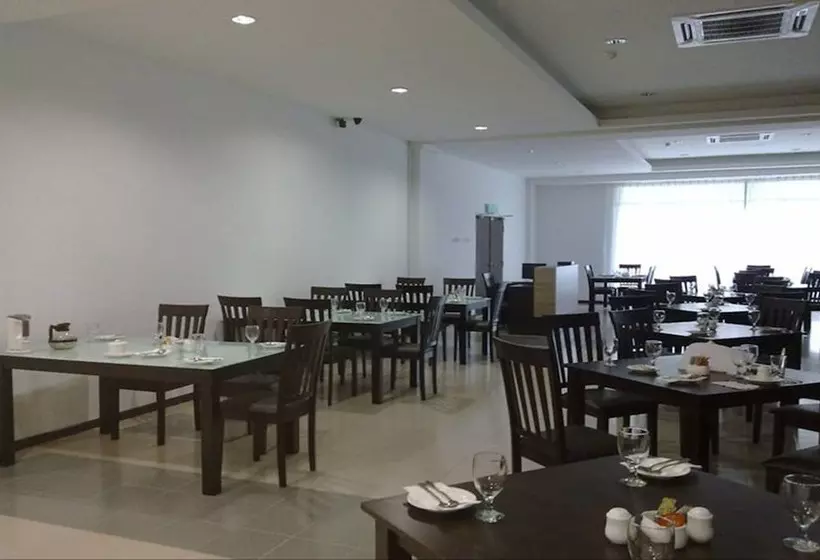 Fotos del hotel World Youth:  5