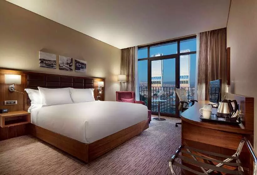 Fotos del hotel Hilton Garden Inn Izmir Bayrakli:  2