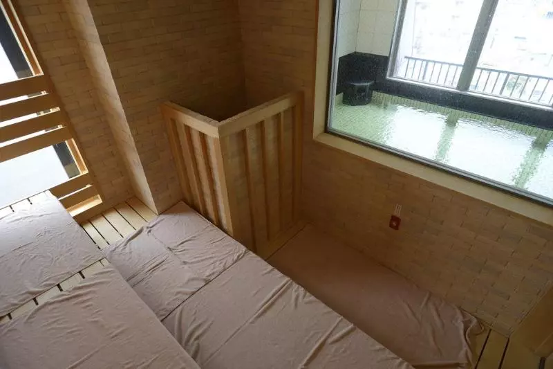 Fotos del hotel Natural Hot Spring Midosuji:  3