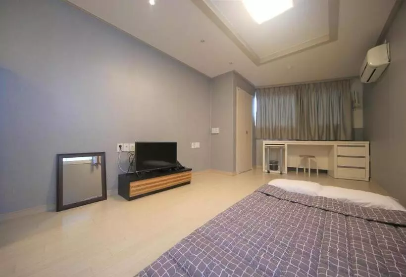 Fotos del hotel Staywell:  7