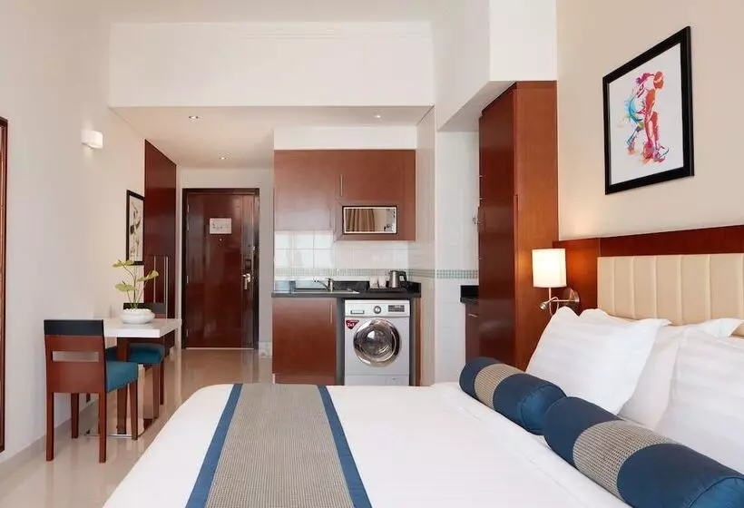 Fotos del hotel Treppan Hotel & Suites By Fakhruddin:  18