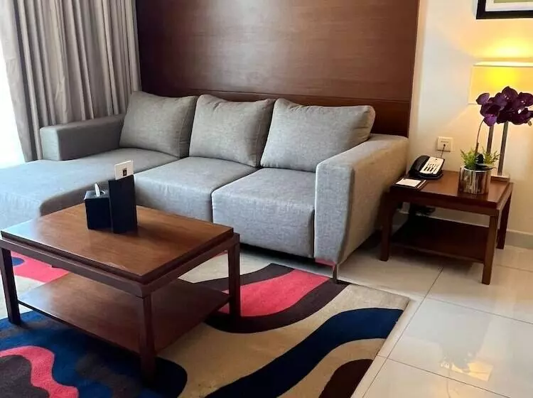 Fotos del hotel Treppan Hotel & Suites By Fakhruddin:  25