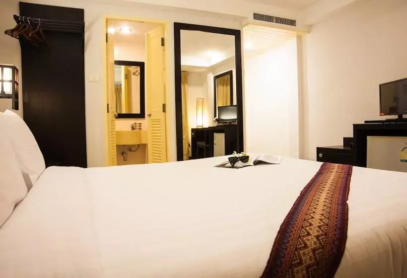 Fotos del hotel Crystal Inn Phuket:  11