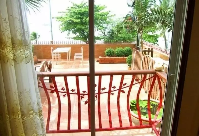 Fotos del hotel The Red Balcony Inn:  8