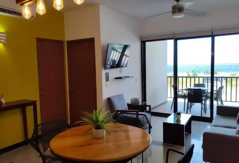 Fotos del hotel Vela S Condos Ocean Front:  16