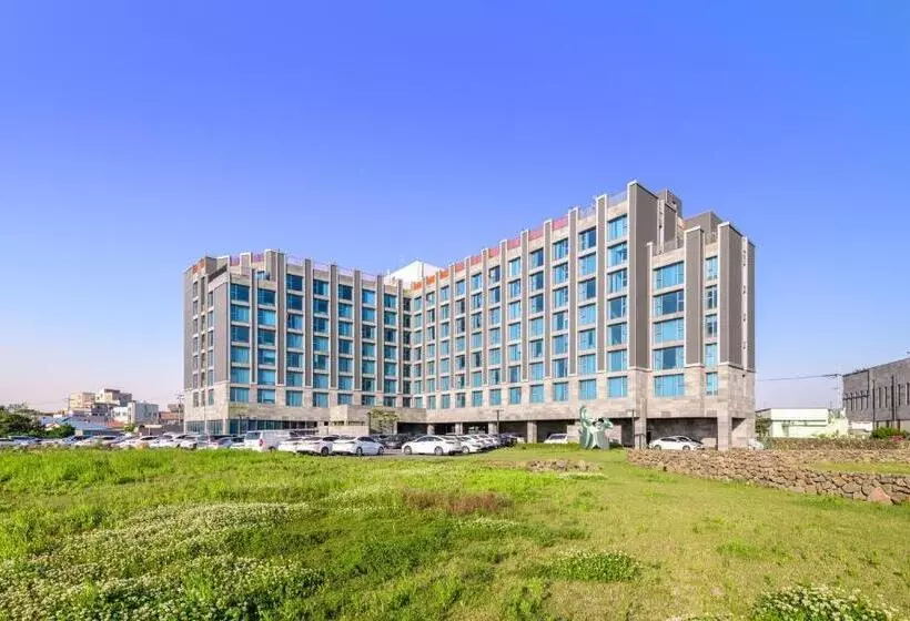 Brown Suites  And Resort