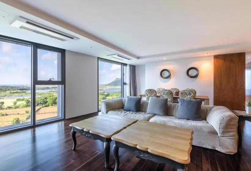 Fotos del hotel Brown Suites  And Resort:  15