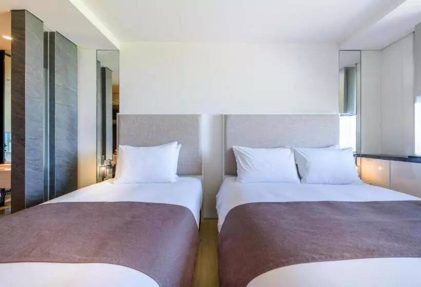 Fotos del hotel Brown Suites  And Resort:  2