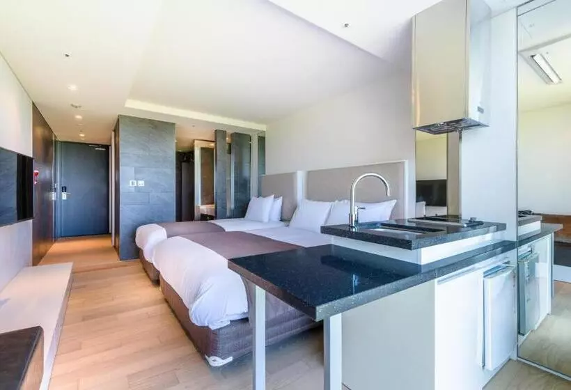 Fotos del hotel Brown Suites  And Resort:  14