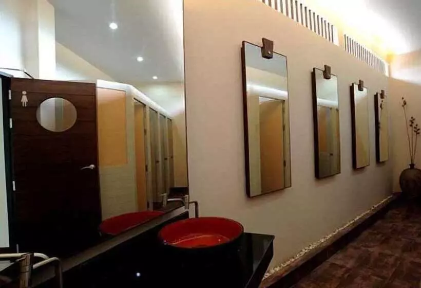 Fotos del hotel The Charm Boutique Resort:  3