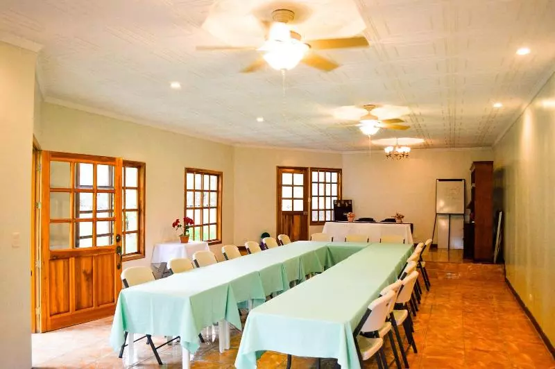 Fotos del hotel Brillasol Airport:  3