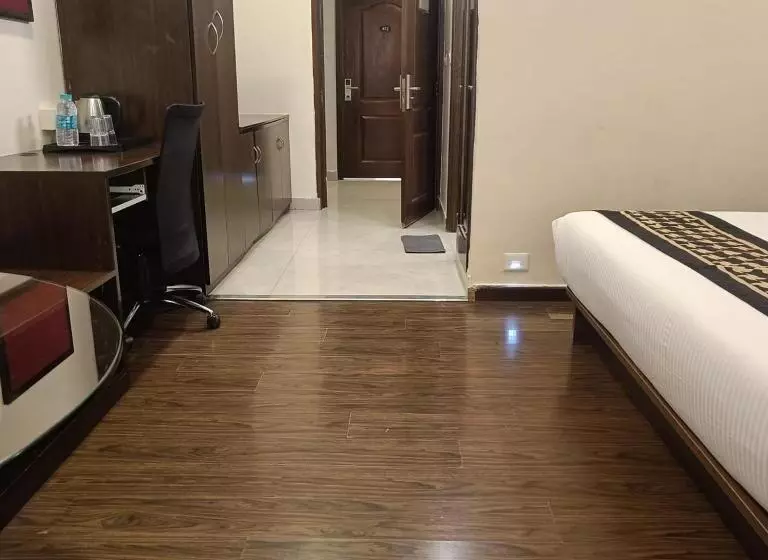 Fotos del hotel Chris  Whitefield:  10