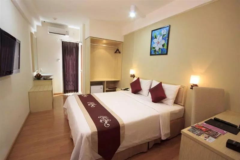 Fotos del hotel Gunawangsa Manyar:  15