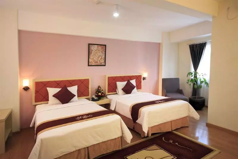 Fotos del hotel Gunawangsa Manyar:  10