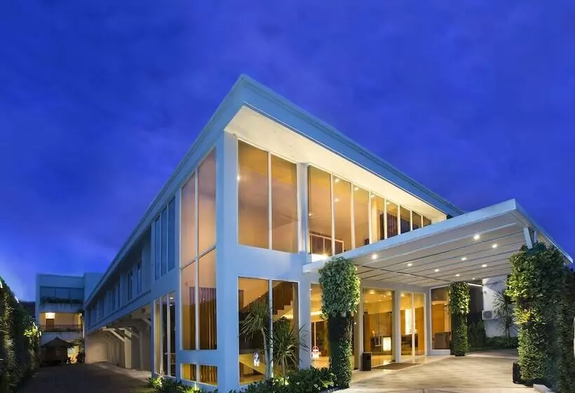 Fotos del hotel Grove  Yogyakarta:  13