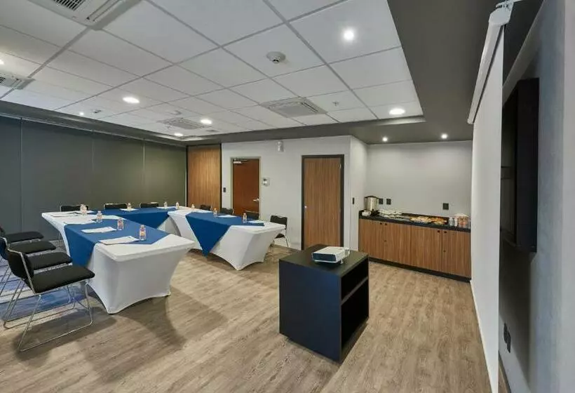 Fotos del hotel City Express Plus Periferico Sur Tlalpan:  24