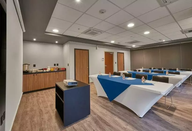 Fotos del hotel City Express Plus Periferico Sur Tlalpan:  6