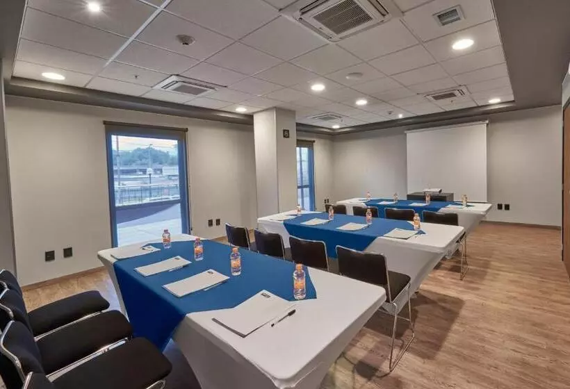 Fotos del hotel City Express Plus Periferico Sur Tlalpan:  19