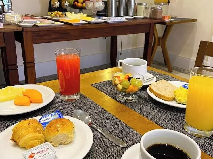 Fotos del hotel Pousada Palácio De Cristal:  2