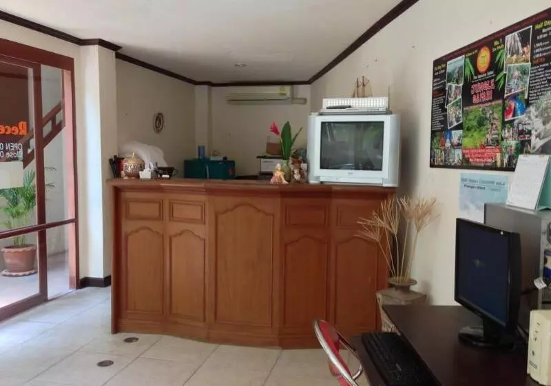 Fotos del hotel Summer Inn:  4