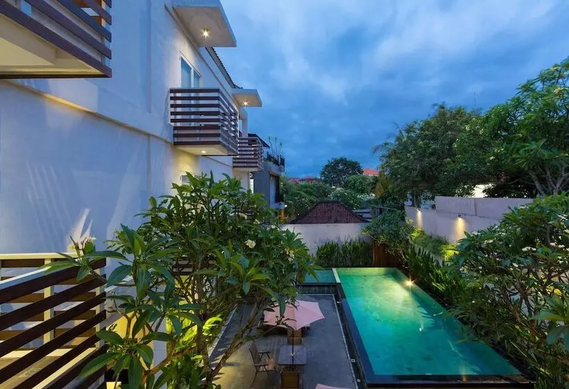 Fotos del hotel The Rinaya Canggu By Ecommerceloka:  17