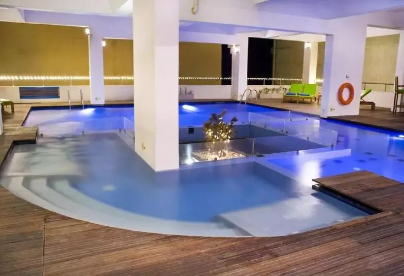 Fotos del hotel Ocean Edge Suites &  Colombo:  11