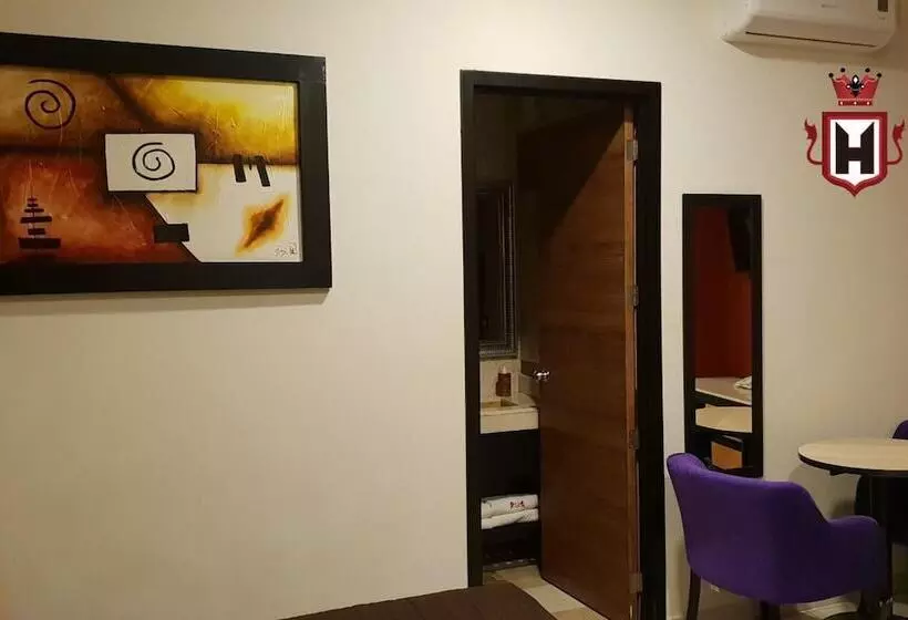 Fotos del hotel Leones:  2