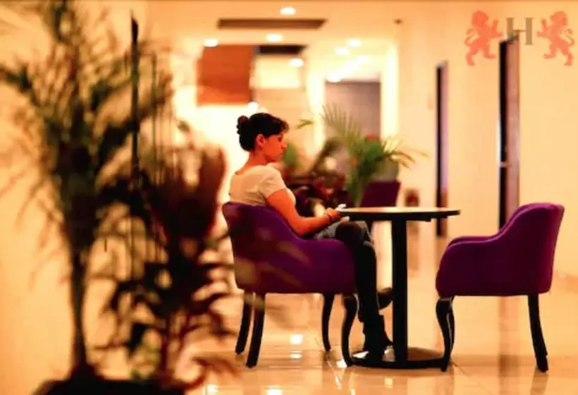 Fotos del hotel Leones:  10