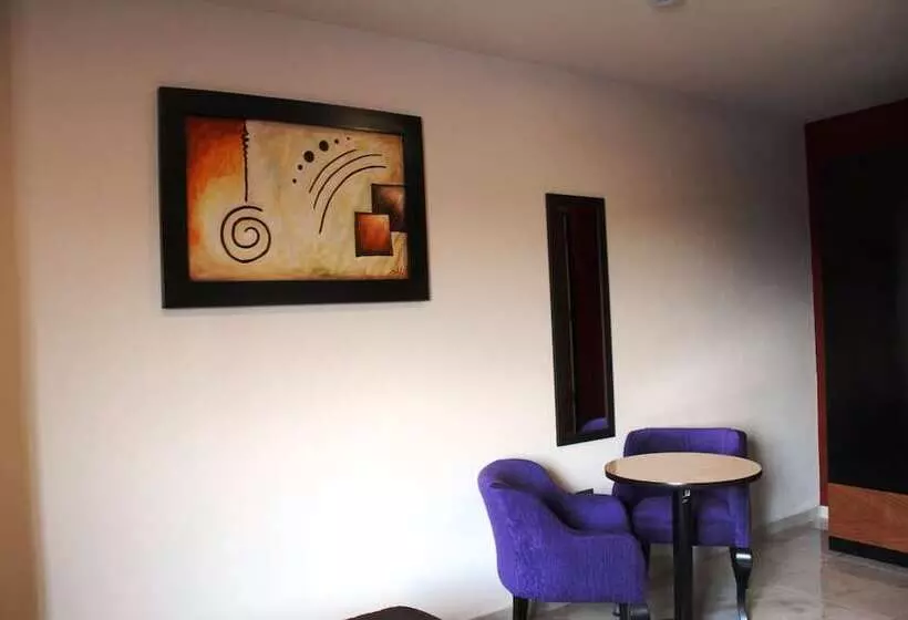 Fotos del hotel Leones:  13