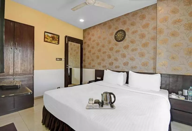 Fotos del hotel Treebo Platinum:  20