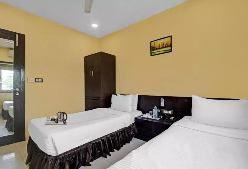 Fotos del hotel Treebo Platinum:  9