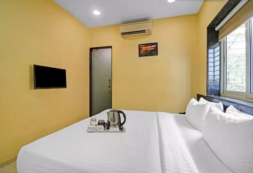 Fotos del hotel Treebo Platinum:  7