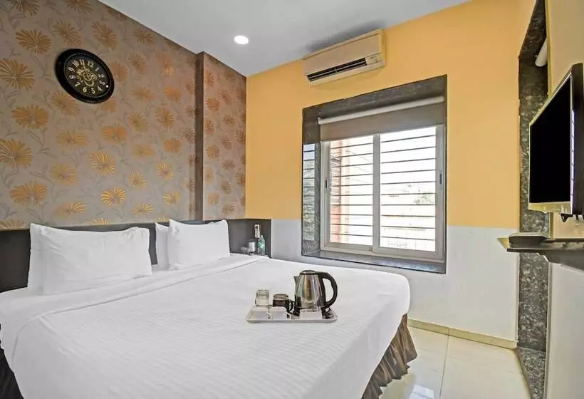 Fotos del hotel Treebo Platinum:  25