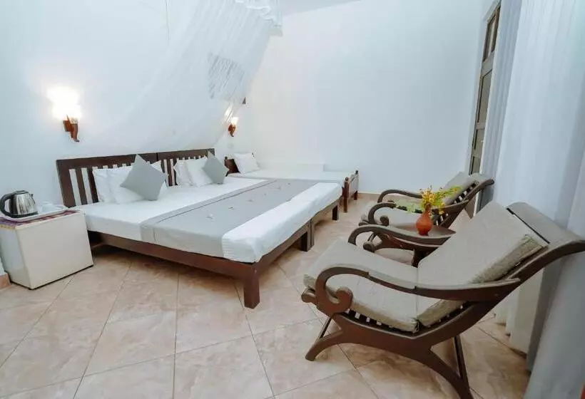 Fotos del hotel Blue Sky Beach Resort:  1