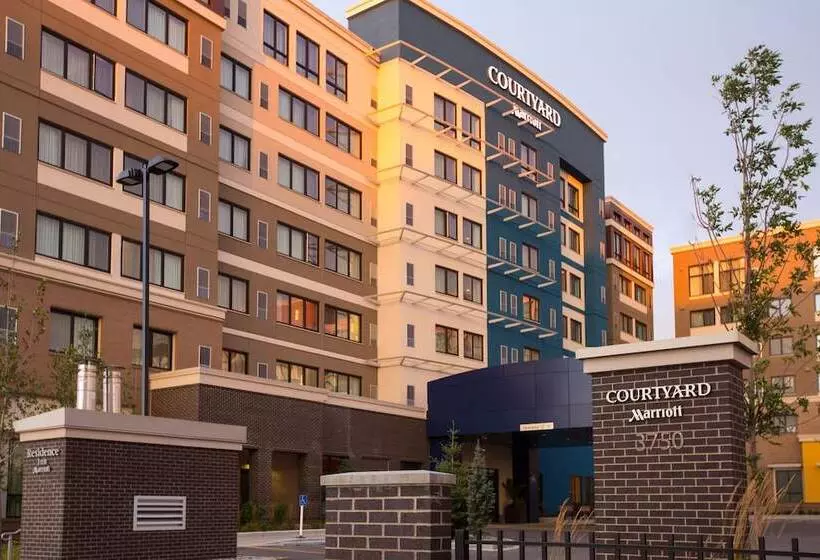 Fotos del hotel Courtyard By Marriott Calgary South:  8