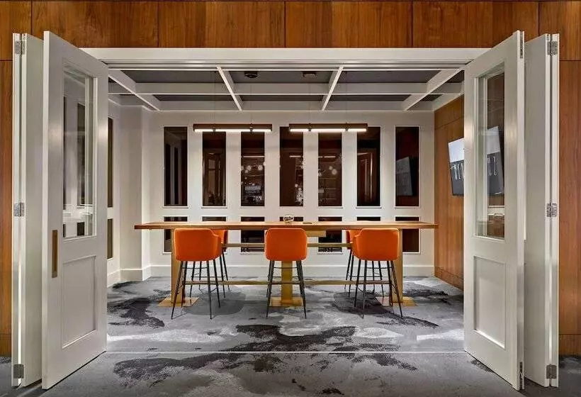 Fotos del hotel Courtyard By Marriott Calgary South:  7