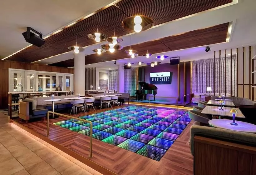 Fotos del hotel Courtyard By Marriott Calgary South:  6