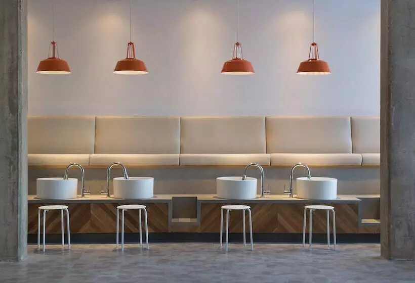 Fotos del hotel Courtyard By Marriott Calgary South:  10