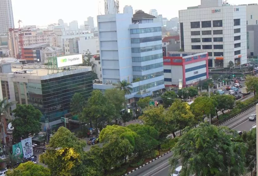Fotos del hotel Maxonehotels.com At Kramat:  9